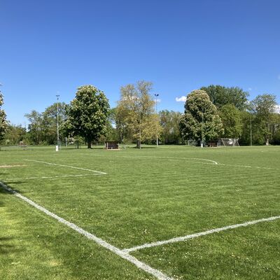 Bild vergrößern: Sportplatz Heger Platz 3