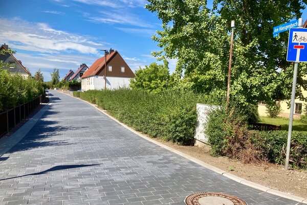 2025_09_01_Haensgenhoch Strae_neu