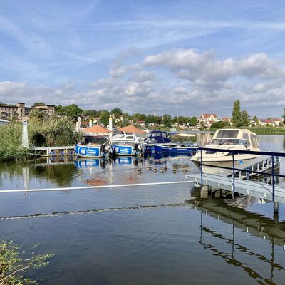 Bild vergrößern: Anlegestellen Fischerei Richtung Bootshaus