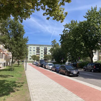 Bild vergrößern: Neue Wohnstadt neue Fu- und Radwege