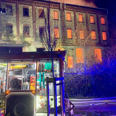 Grobrand in ehemaliger Calbenser Papierfabrik