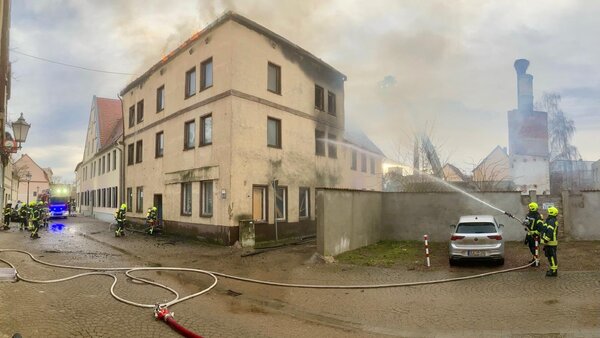 Bild vergr&ouml;&szlig;ern: Gro�brand Innenstadt